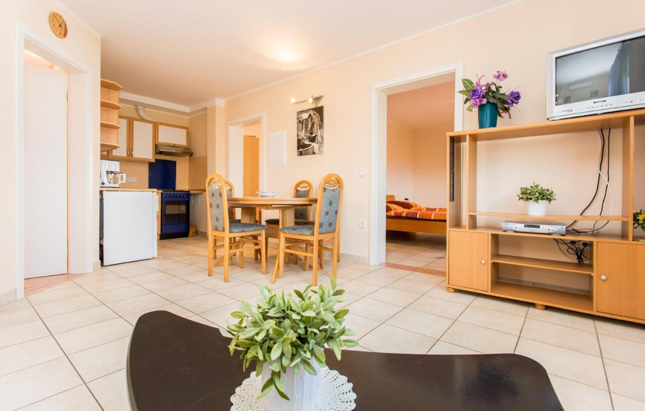 Apartmani Andreas 실로 외부 사진